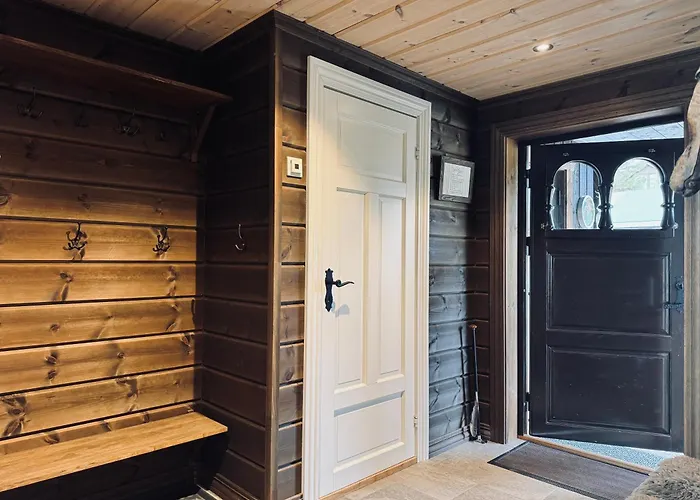Vakantiehuis Spacious In The Mountains